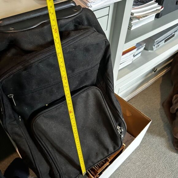 Georgio Armani combo backpack and carryon with wheels - Picture 13 of 16